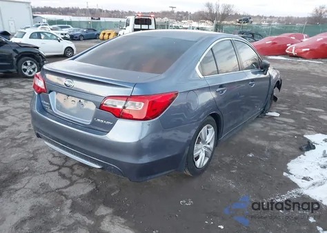 2016 Subaru Legacy 2.5I z USA, uszkodzony, nr VIN 4S3BNBA68G3064384